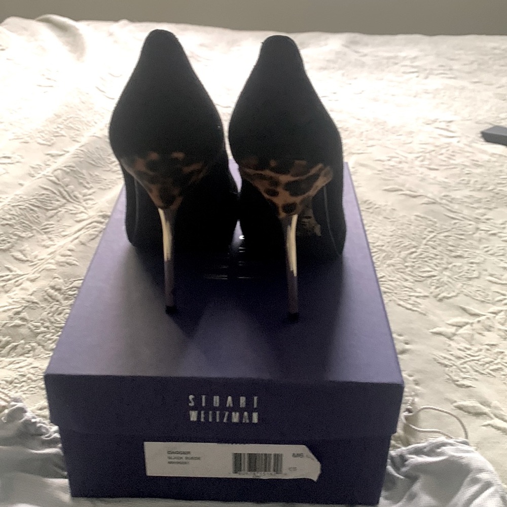 Stuart weitzman 6.5 Dagger heels.